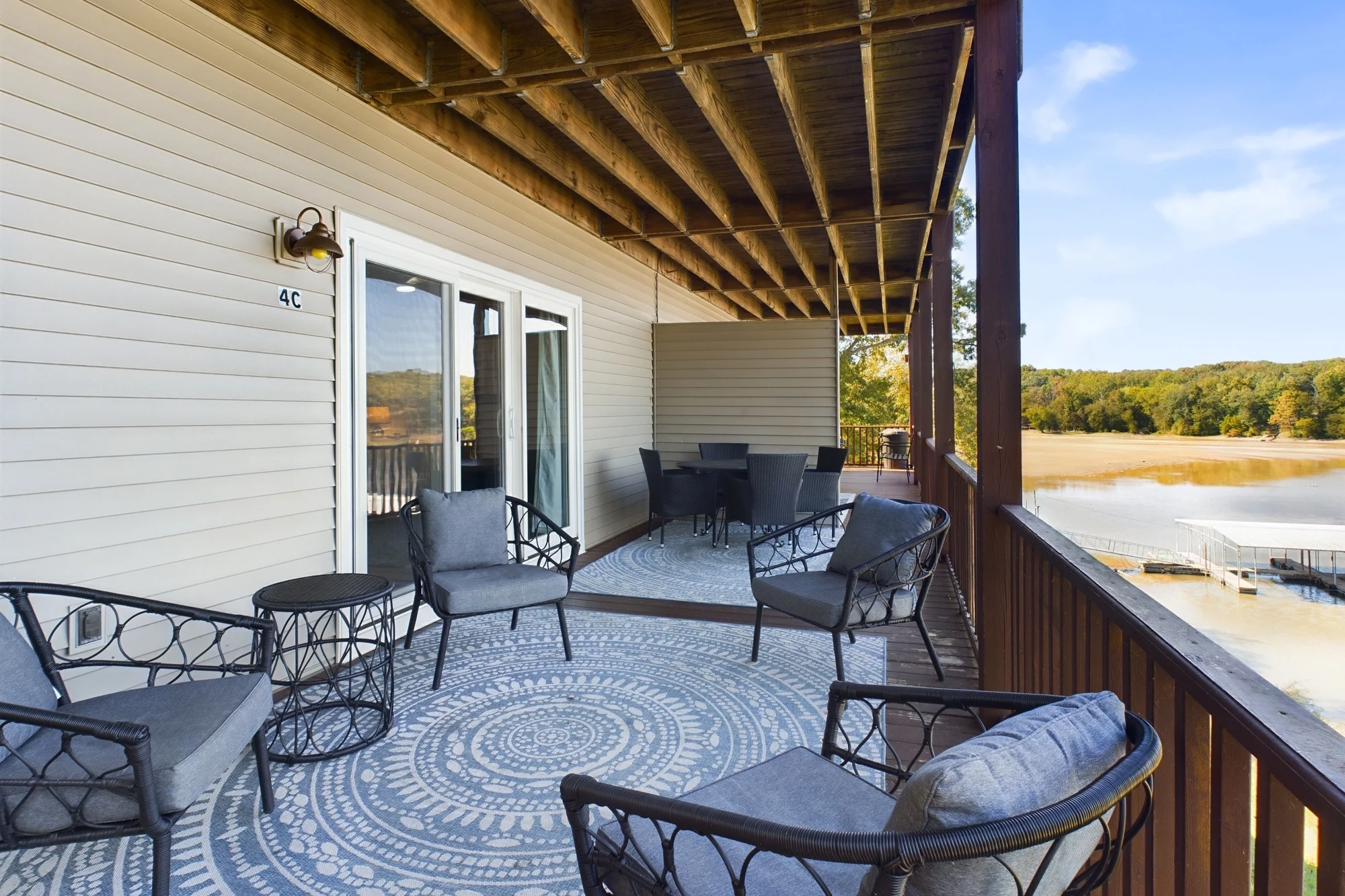 CAM02740G0-PR0010-STILL014