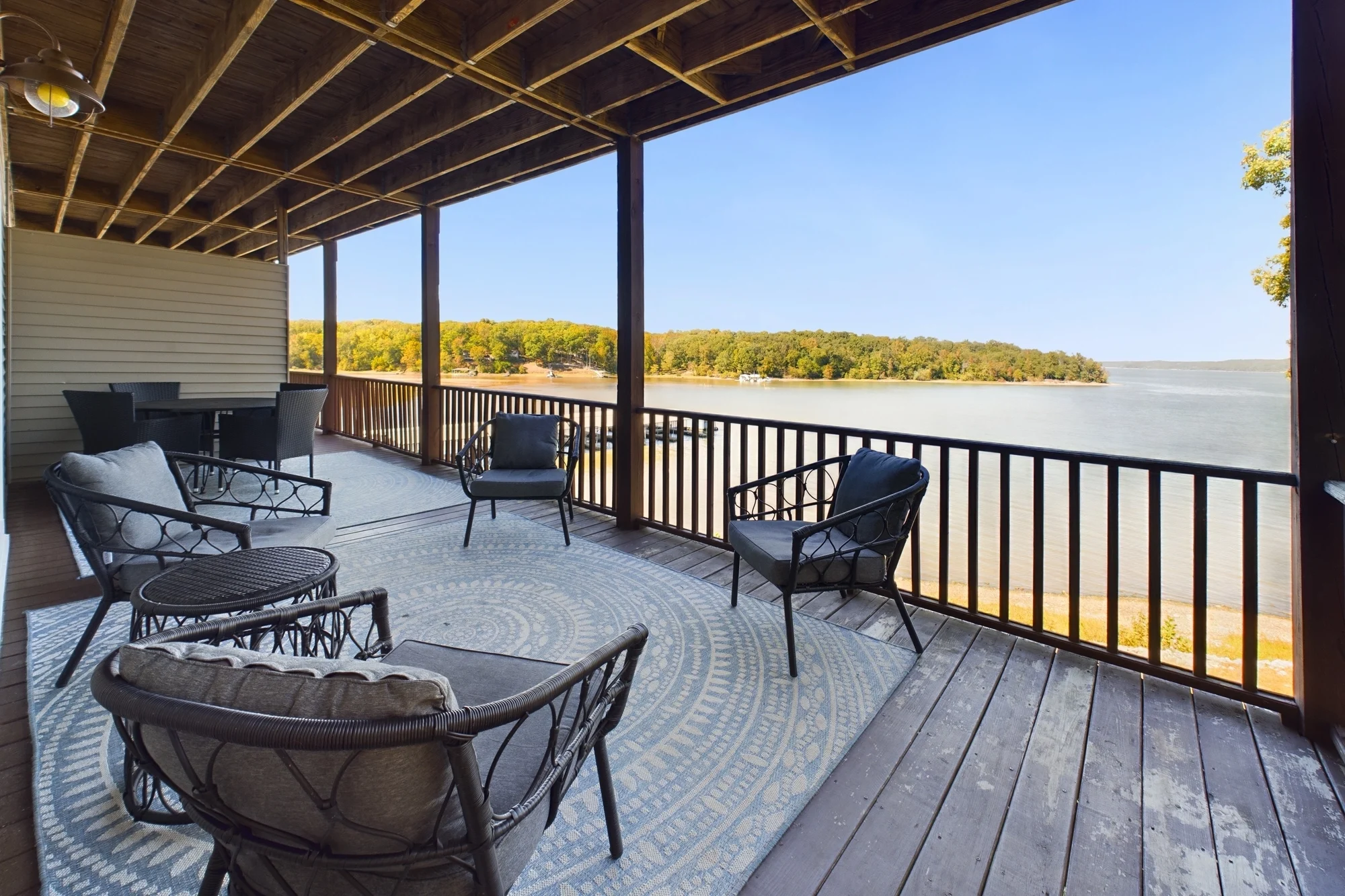 CAM02740G0-PR0010-STILL015